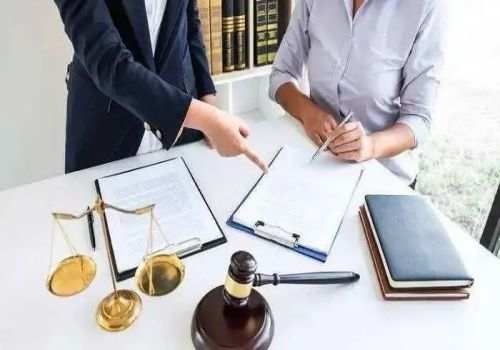 长沙出轨取证：离婚后的子女抚养：父方主张直接抚养的，应当举证证明具有下列情